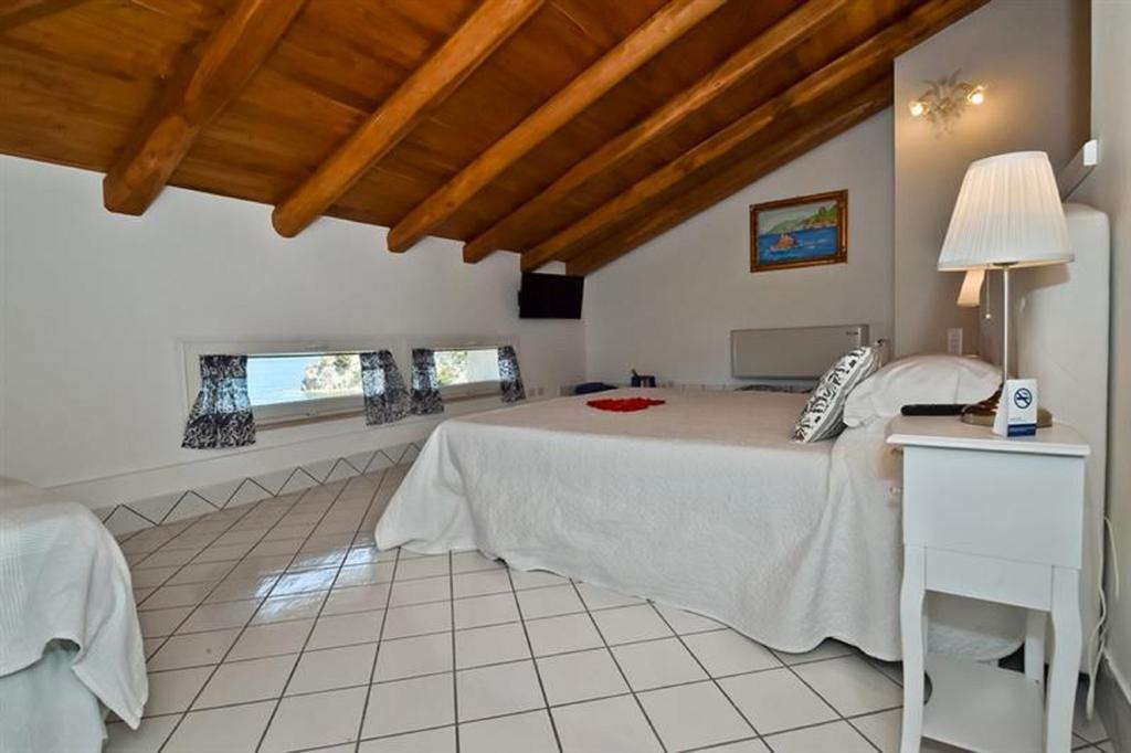 Palazzo Dogana Rooms Agropoli Eksteriør billede